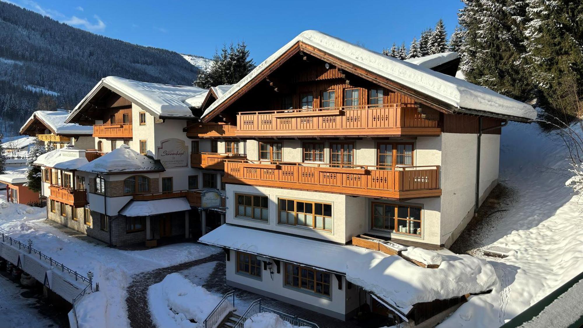 Hotel Am Sonnenhuegel Filzmoos Buitenkant foto