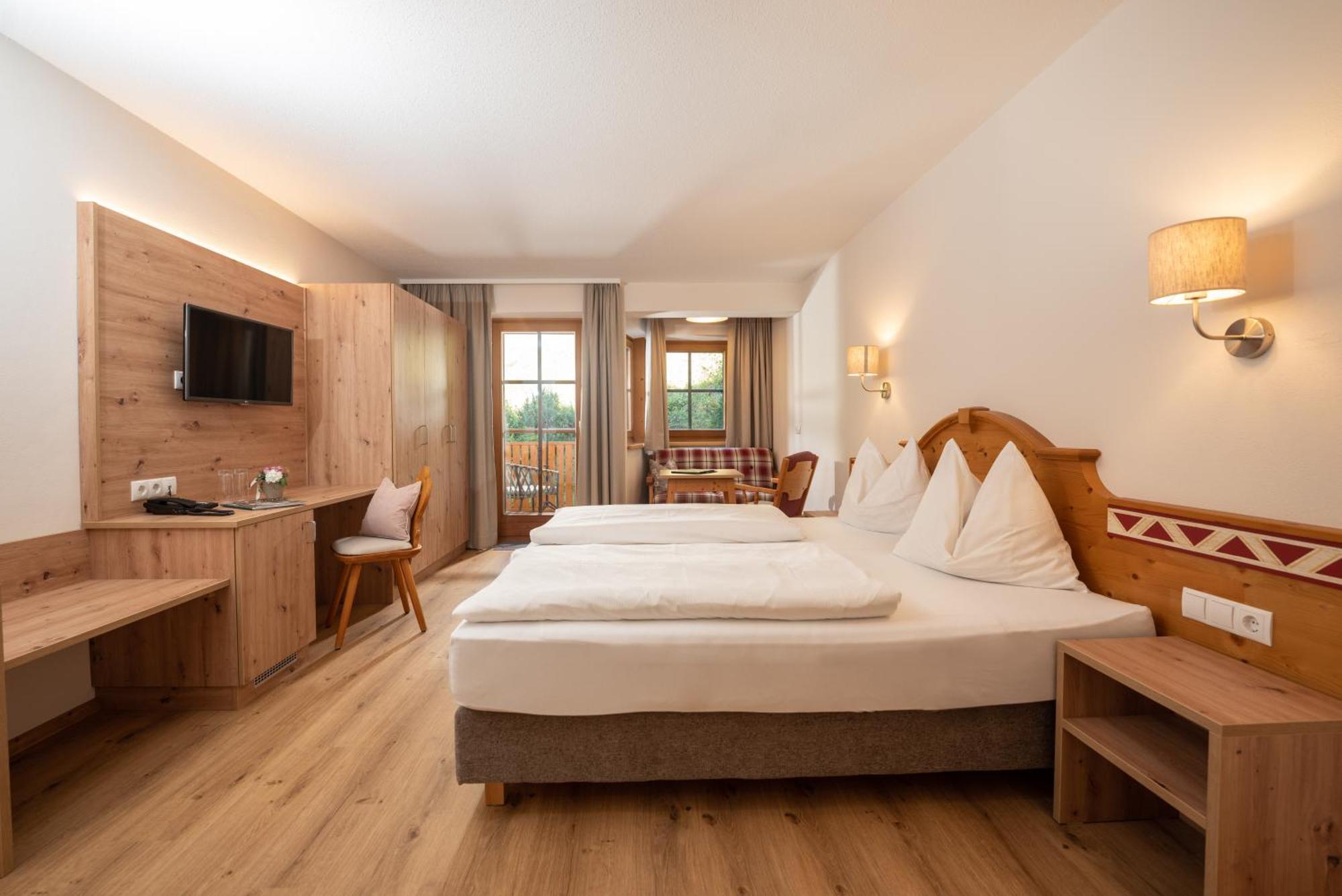 Hotel Am Sonnenhuegel Filzmoos Buitenkant foto