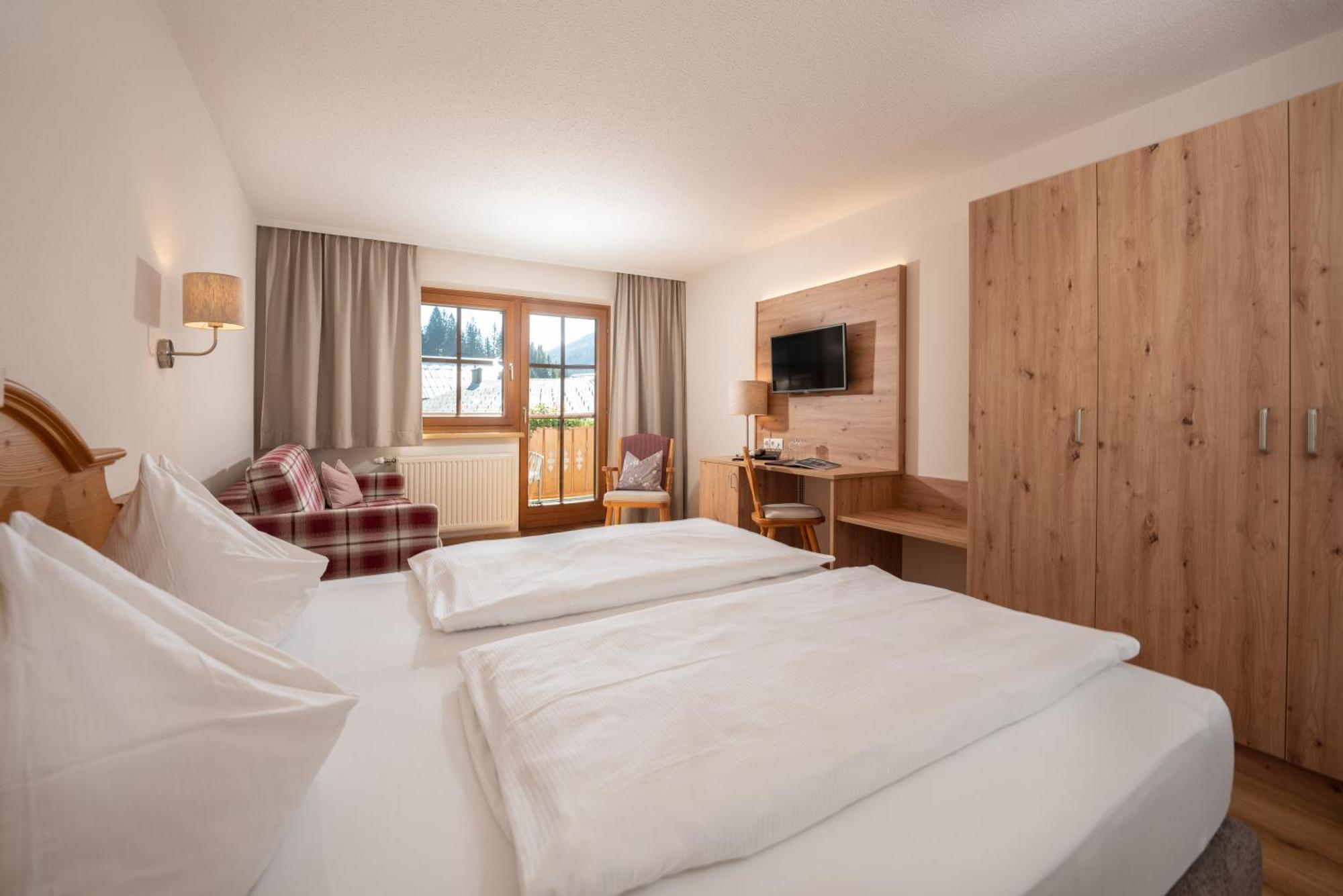 Hotel Am Sonnenhuegel Filzmoos Buitenkant foto